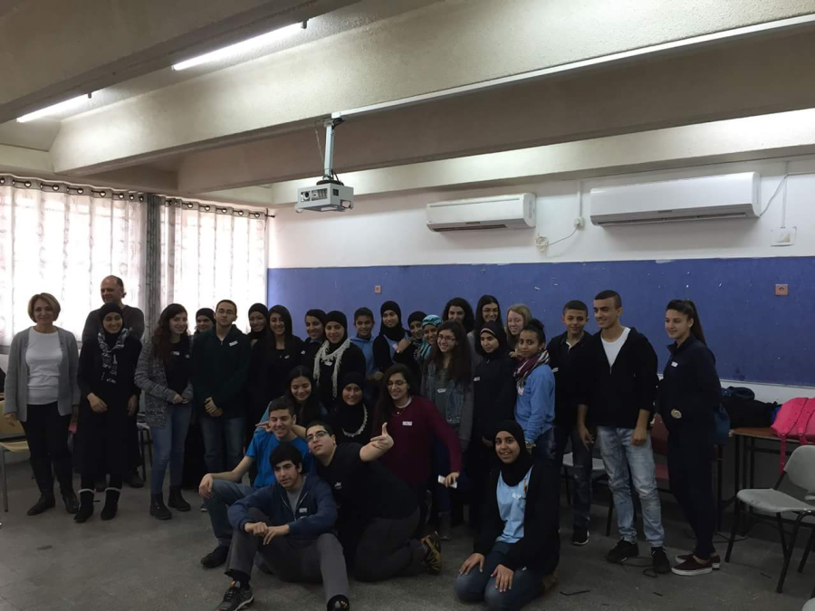 بالصور: انتخاب مجلس الطلاب في المدرسة الثانوية العربية اورط بالرملة 